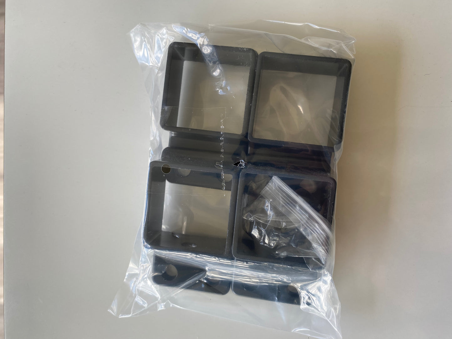 Panel Bracket 4 x 40mm Includes Screws