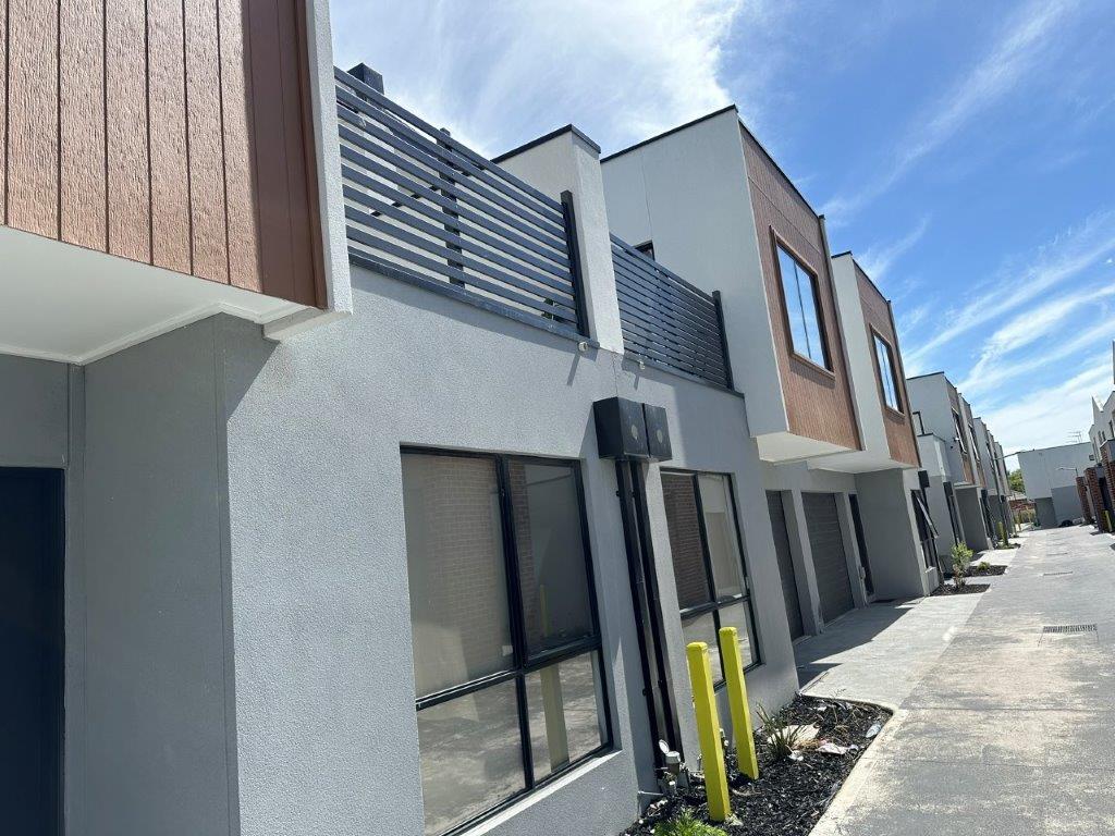 Slat Horizontal - DIY Slat Package- 1800mm high X 2400mm Wide