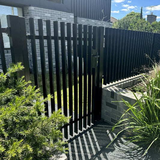 Aluminium Blade Gate Right Hand - DIY Gate Package- 1200mm high X 1600mm Wide